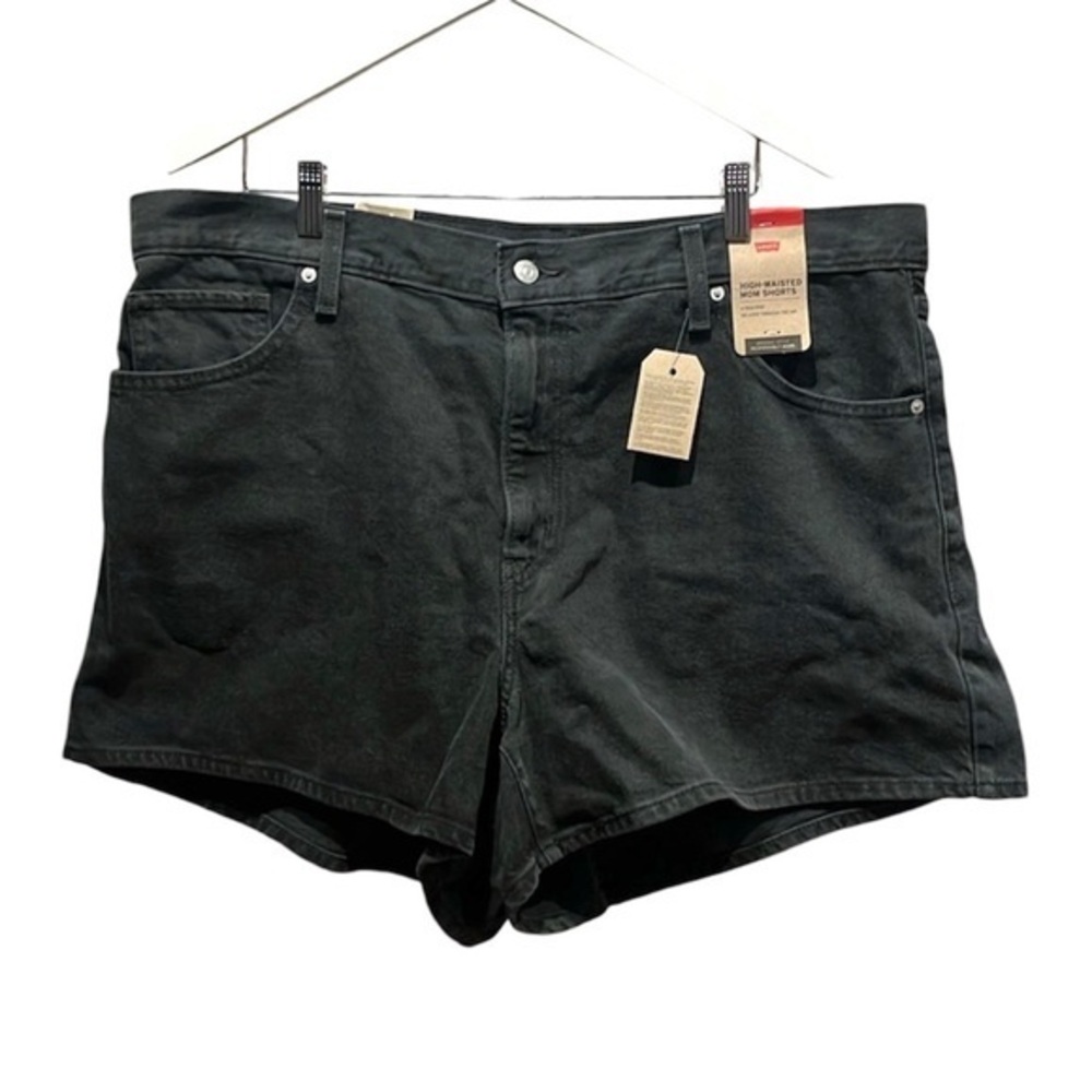 New Levi’s High Waisted Mom Shorts in Washed Black Size 20W NWT